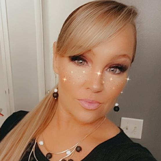 NICOLE